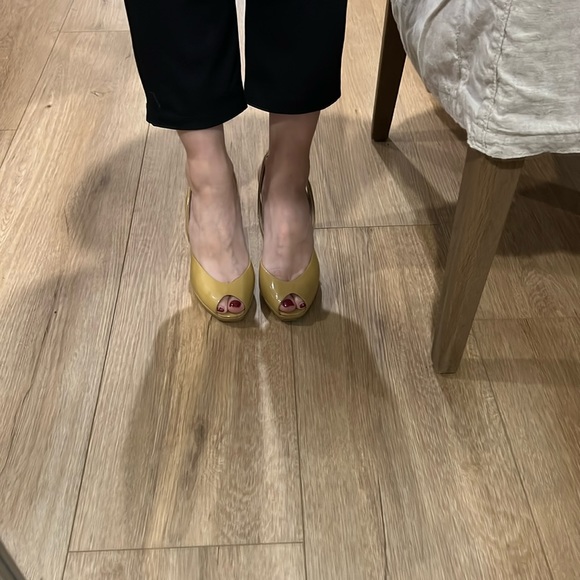 Michael Kora Nude Beige Patent Leather Peep Toe Wedge - Picture 13 of 17